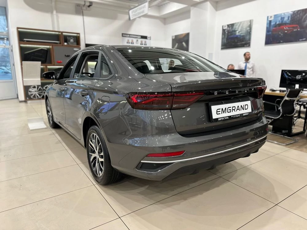 Geely EMGRAND 4