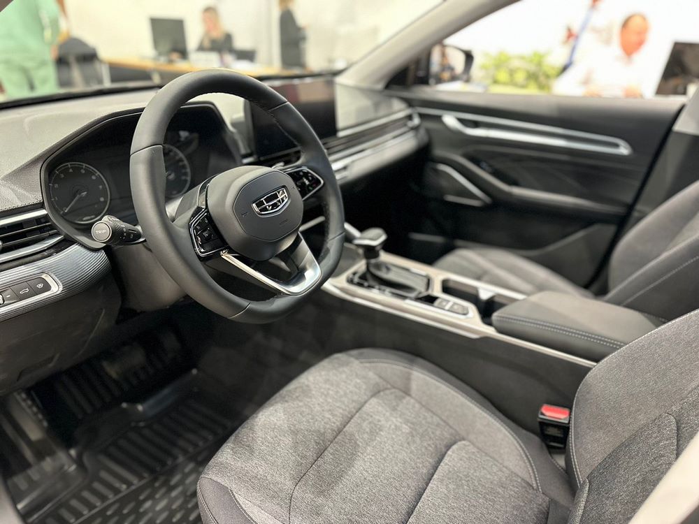 Geely EMGRAND 5